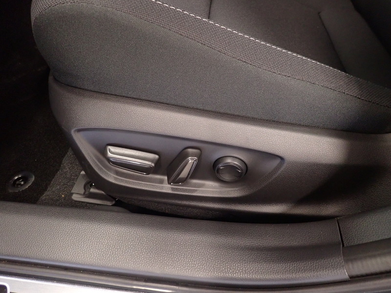 Toyota Prius Plug-in vaihtoauto