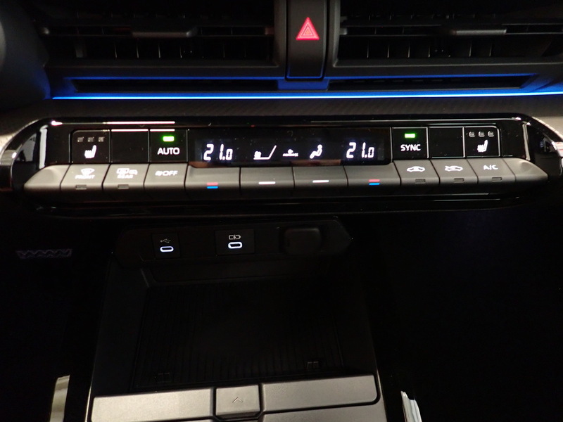 Toyota Prius Plug-in vaihtoauto