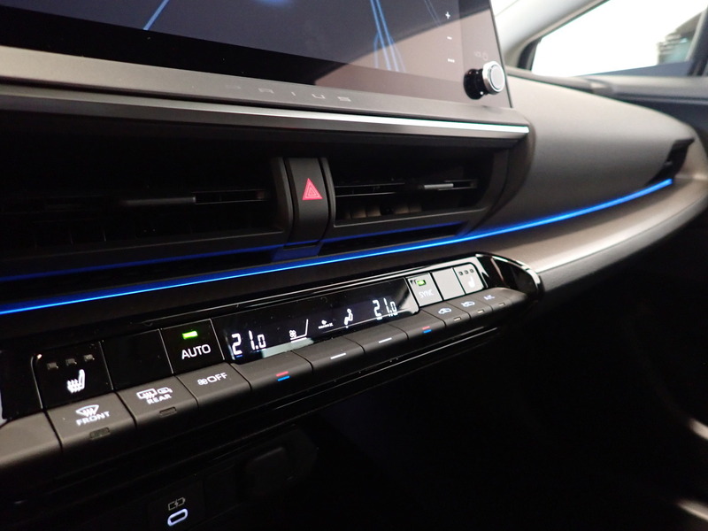 Toyota Prius Plug-in vaihtoauto