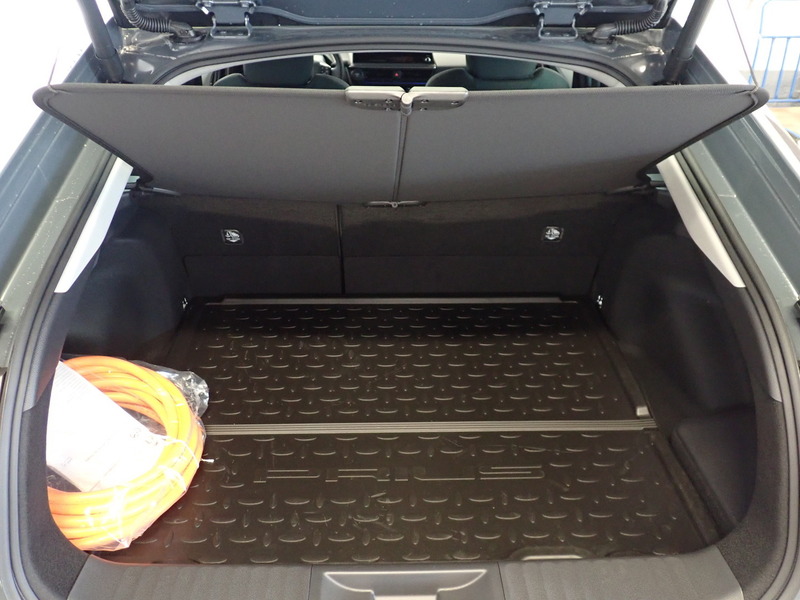 Toyota Prius Plug-in vaihtoauto