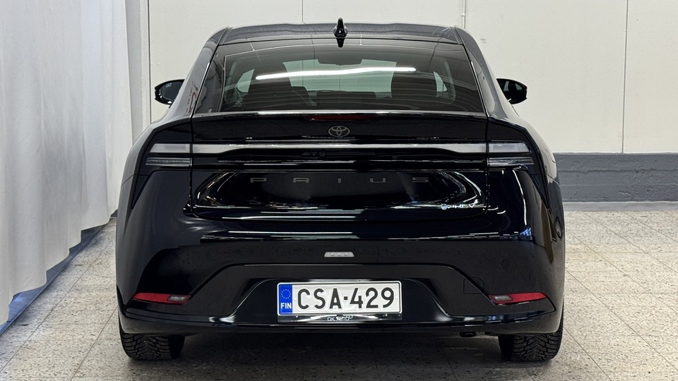 Toyota Prius Plug-in vaihtoauto