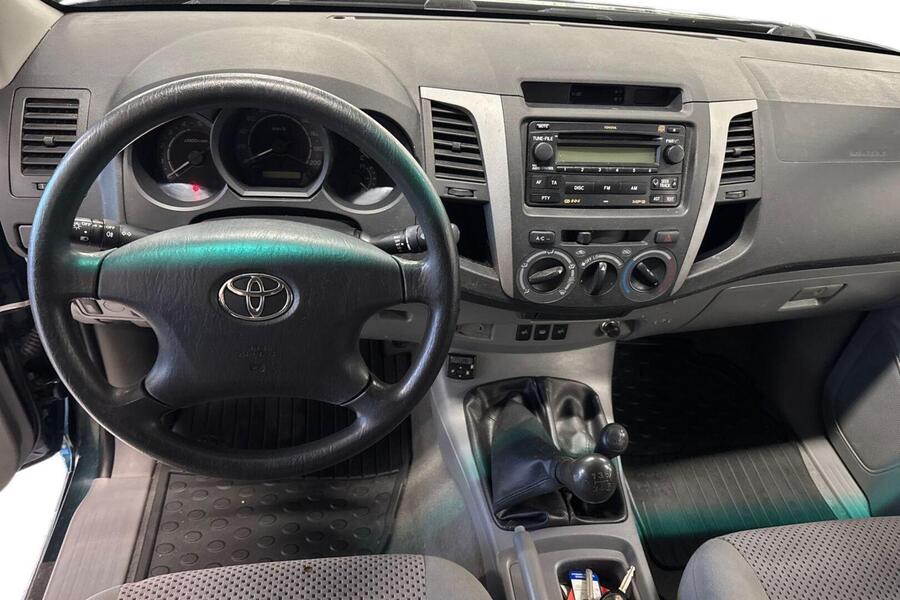 Toyota Hilux vaihtoauto