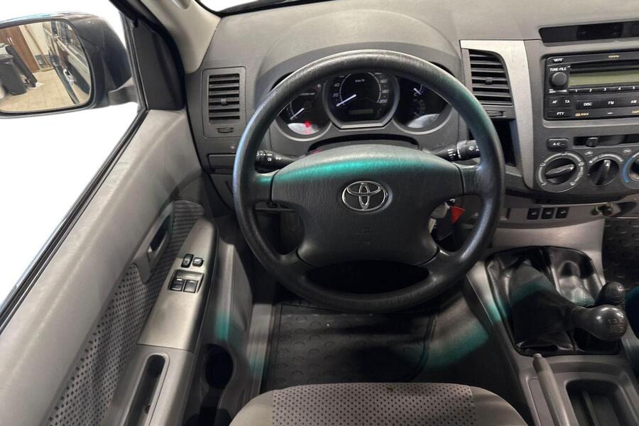 Toyota Hilux vaihtoauto