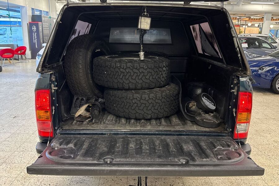 Toyota Hilux vaihtoauto