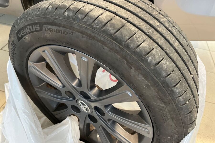 Toyota Corolla vaihtoauto