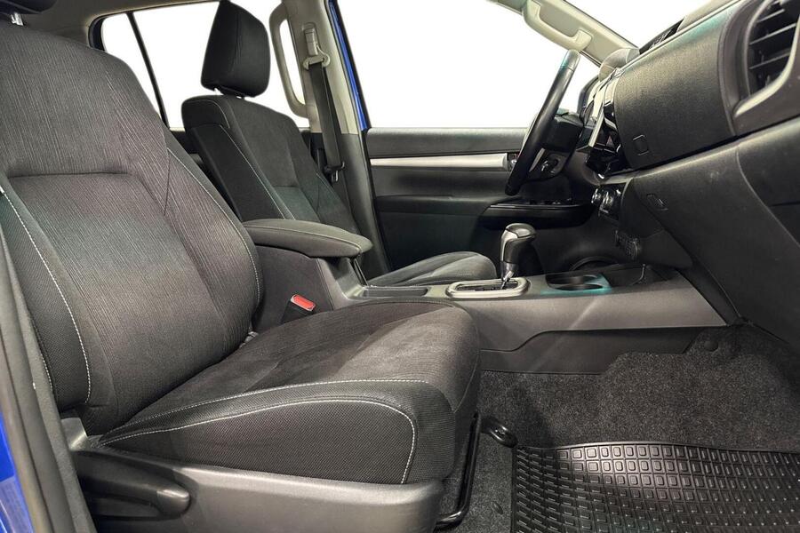 Toyota Hilux vaihtoauto