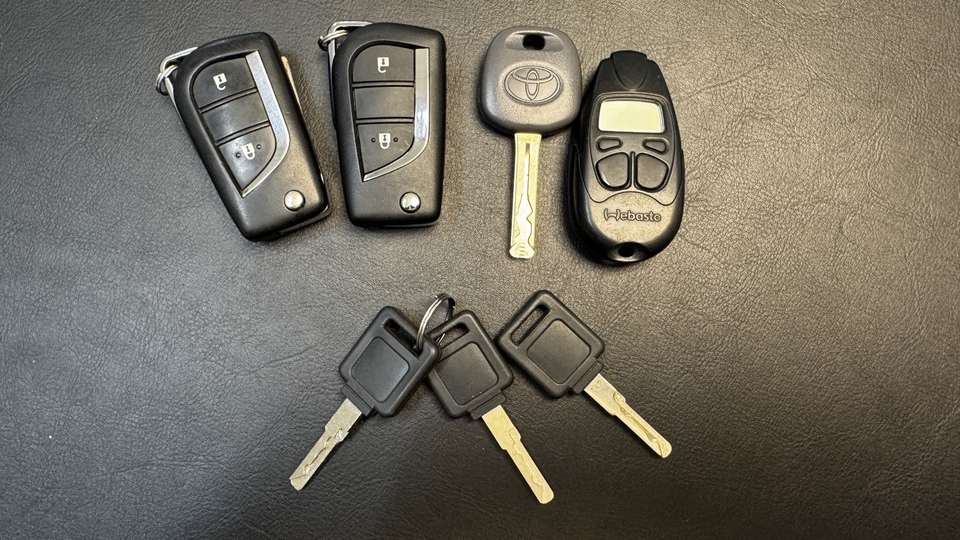 Toyota Hilux vaihtoauto