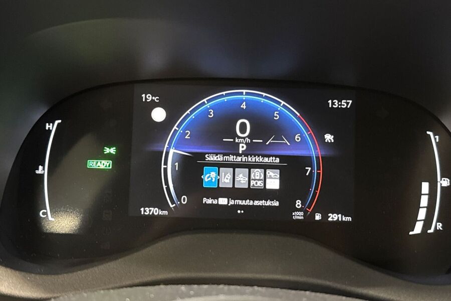 Toyota Yaris vaihtoauto