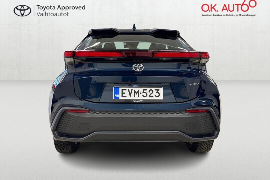 Toyota C-HR vaihtoauto