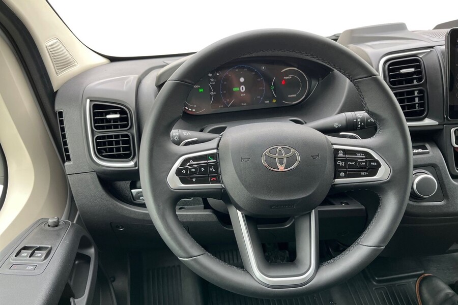 Toyota Proace MAX vaihtoauto