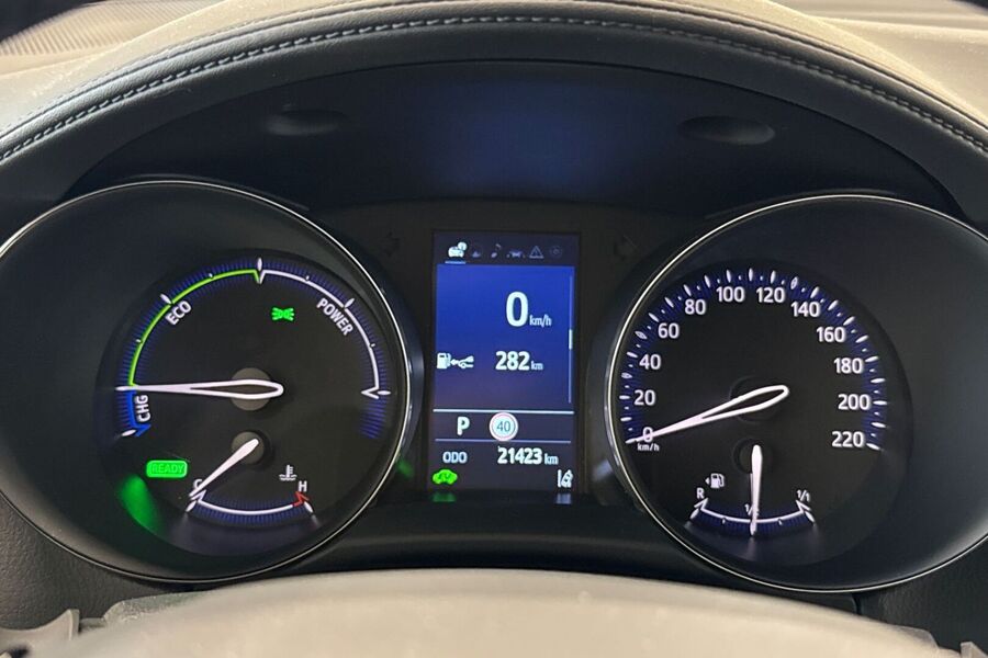 Toyota C-HR vaihtoauto