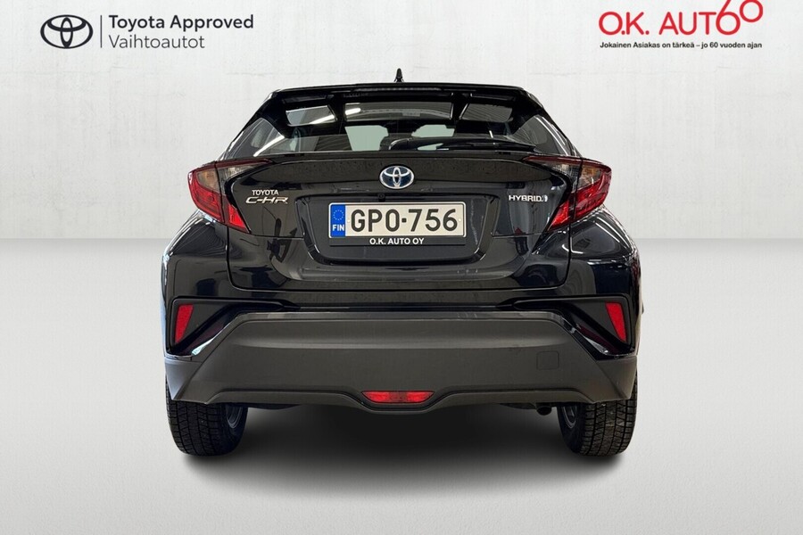 Toyota C-HR vaihtoauto