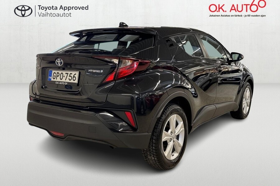 Toyota C-HR vaihtoauto