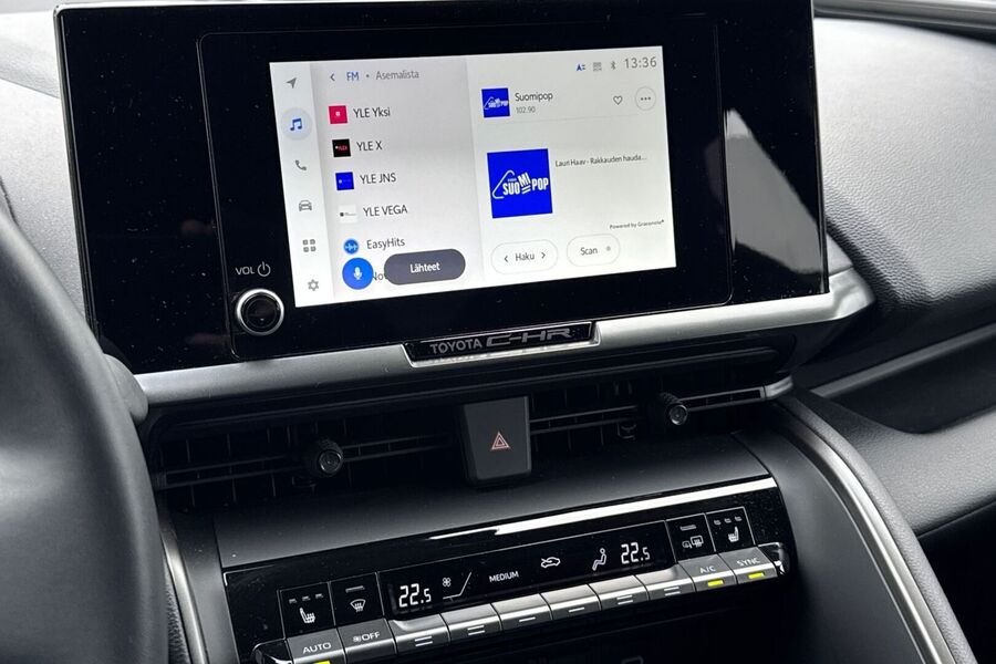 Toyota C-HR vaihtoauto