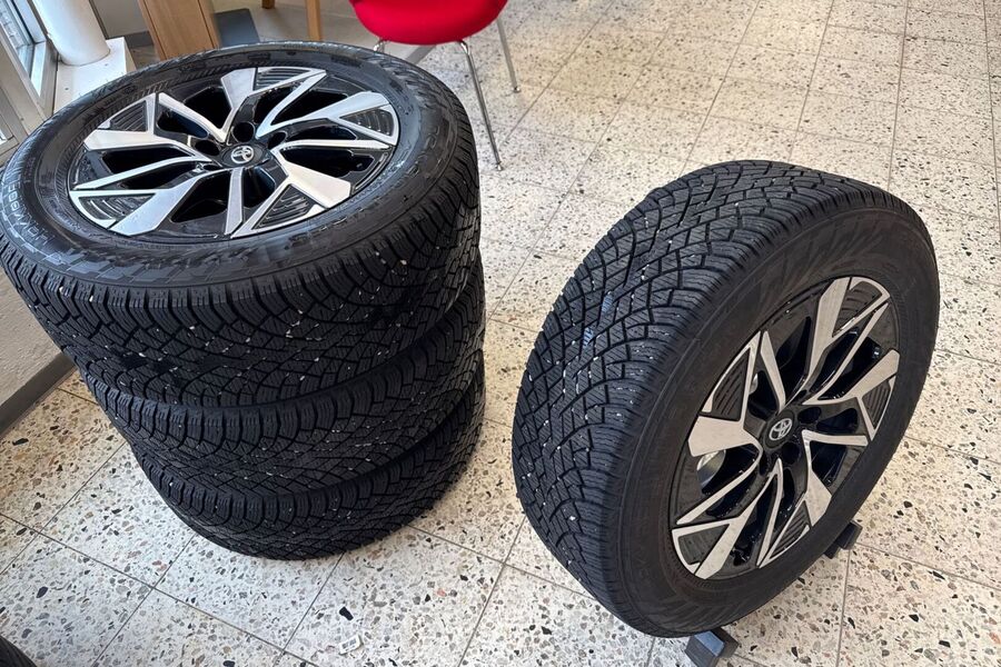 Toyota bZ4X vaihtoauto