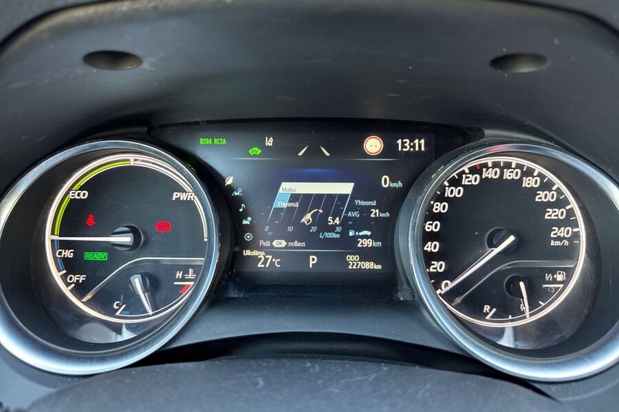 Toyota Camry vaihtoauto