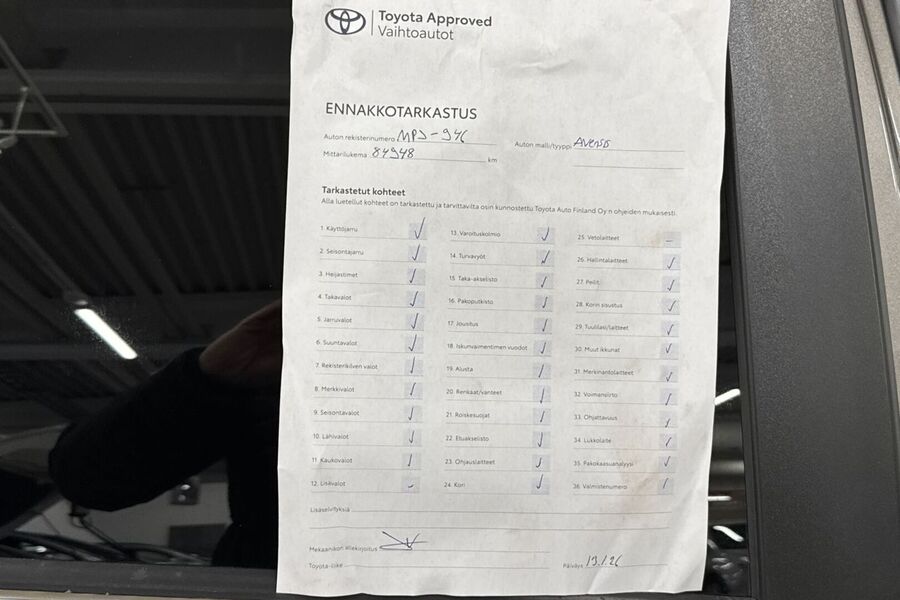 Toyota Avensis vaihtoauto