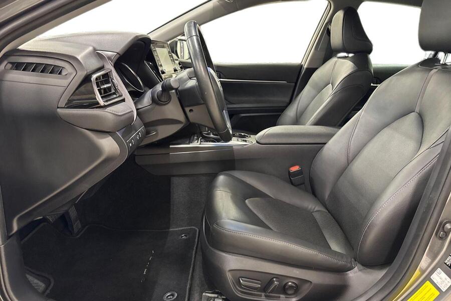 Toyota Camry vaihtoauto