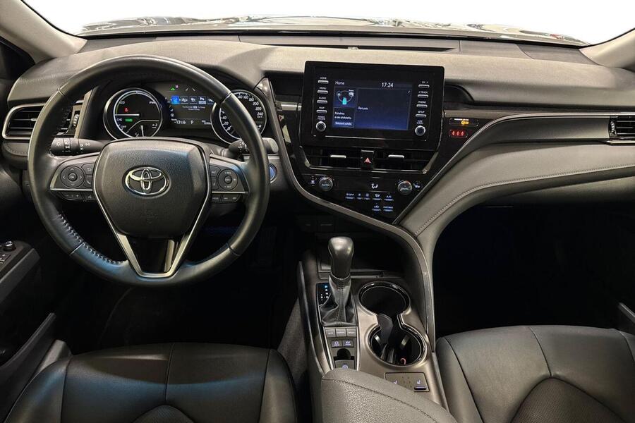 Toyota Camry vaihtoauto