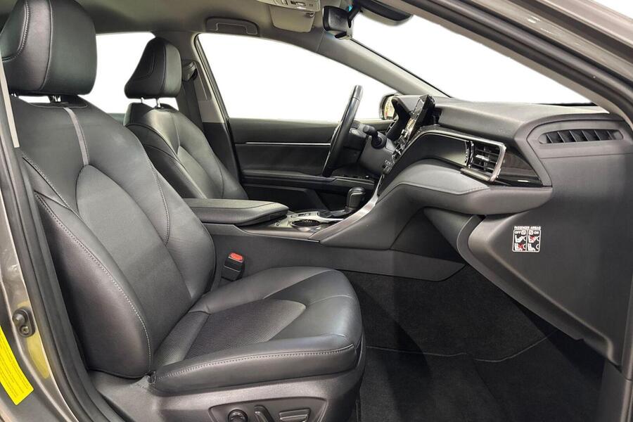 Toyota Camry vaihtoauto