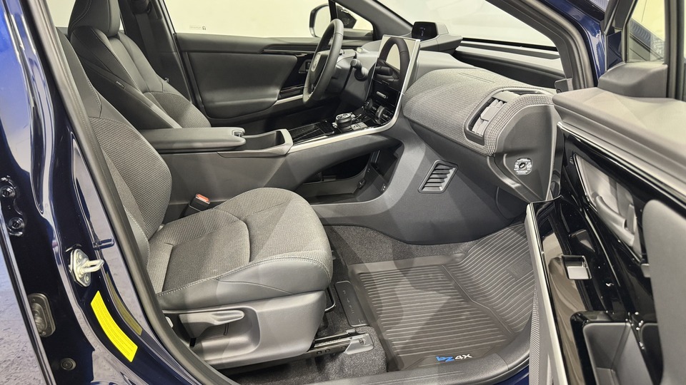 Toyota bZ4X vaihtoauto