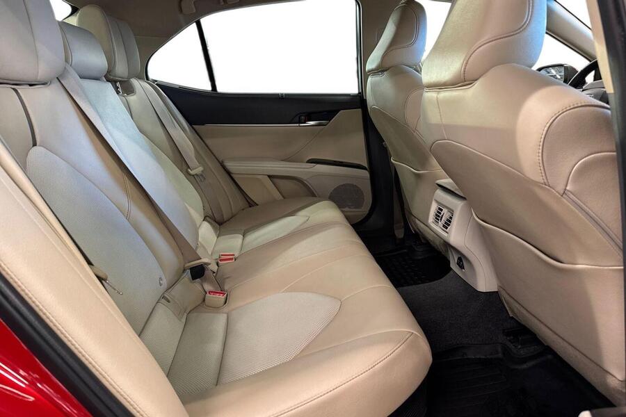 Toyota Camry vaihtoauto