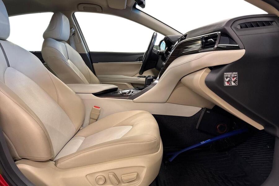 Toyota Camry vaihtoauto