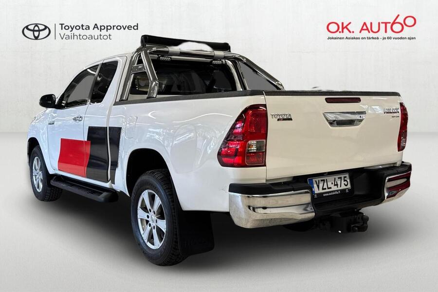 Toyota Hilux vaihtoauto