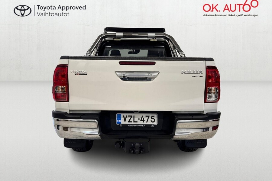 Toyota Hilux vaihtoauto