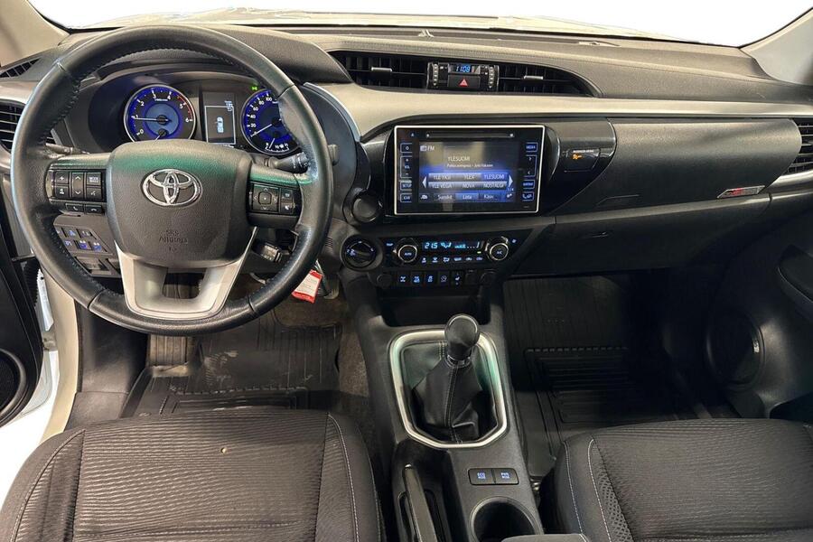 Toyota Hilux vaihtoauto