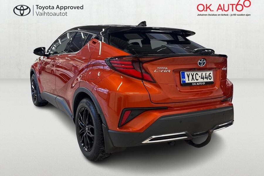 Toyota C-HR vaihtoauto