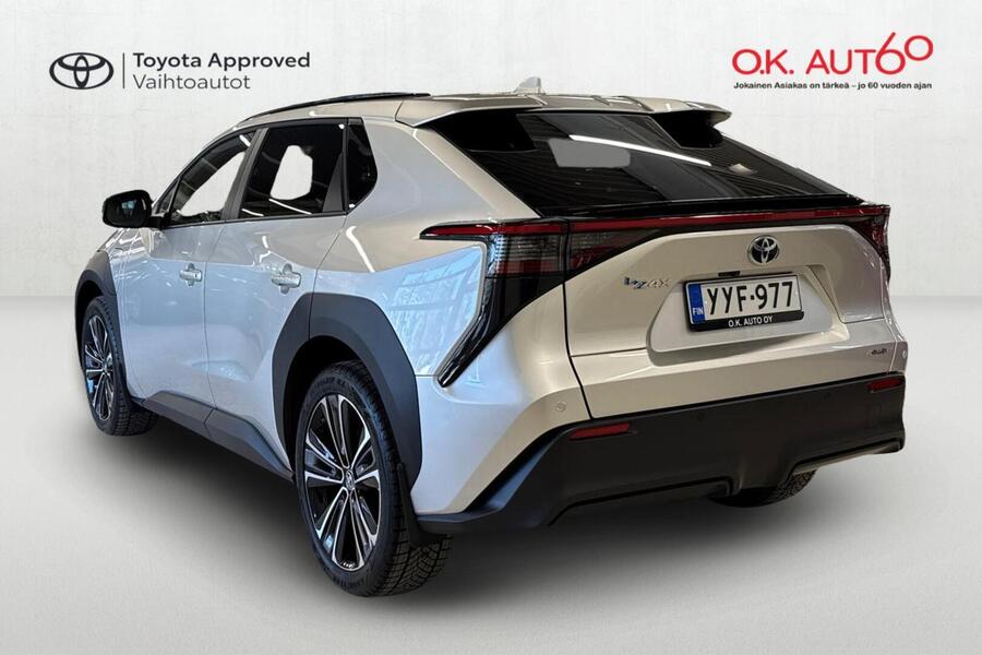 Toyota bZ4X vaihtoauto