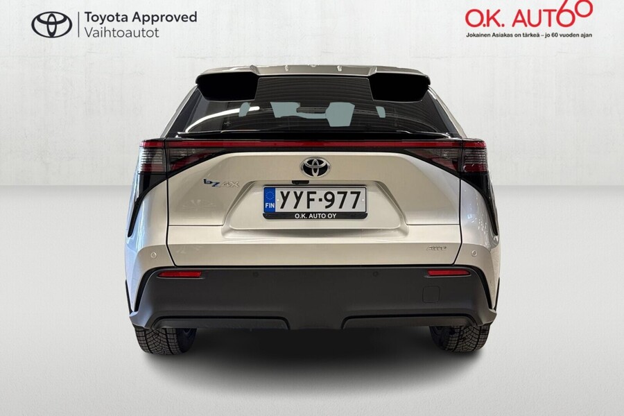 Toyota bZ4X vaihtoauto