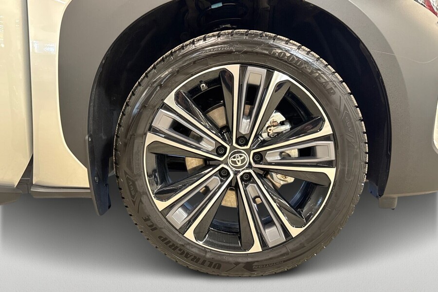 Toyota bZ4X vaihtoauto