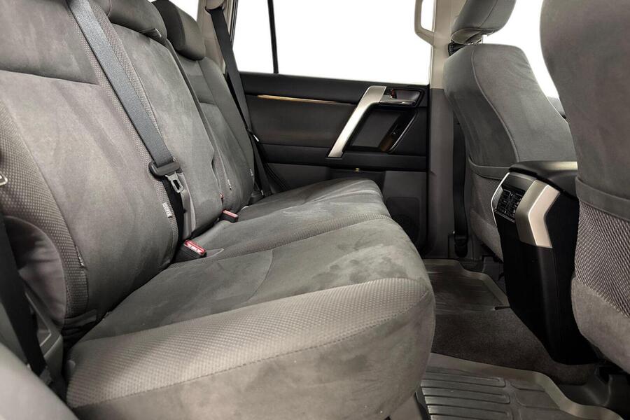 Toyota Land Cruiser vaihtoauto