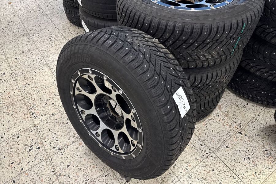 Toyota Land Cruiser vaihtoauto