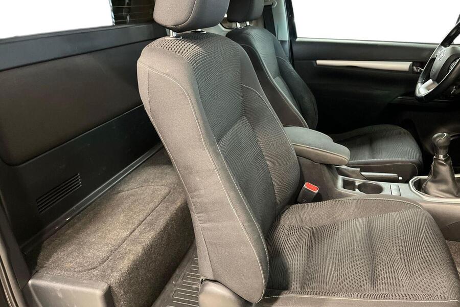 Toyota Hilux vaihtoauto