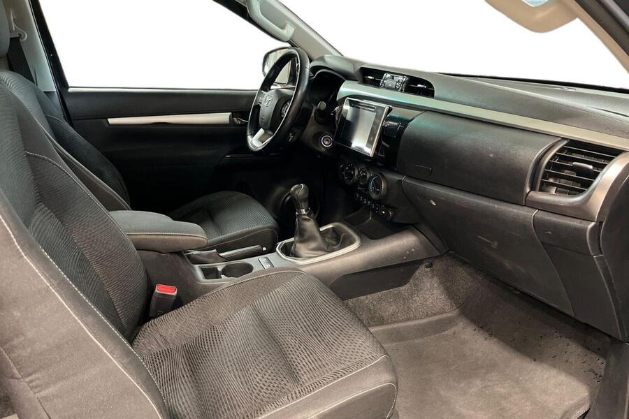 Toyota Hilux vaihtoauto