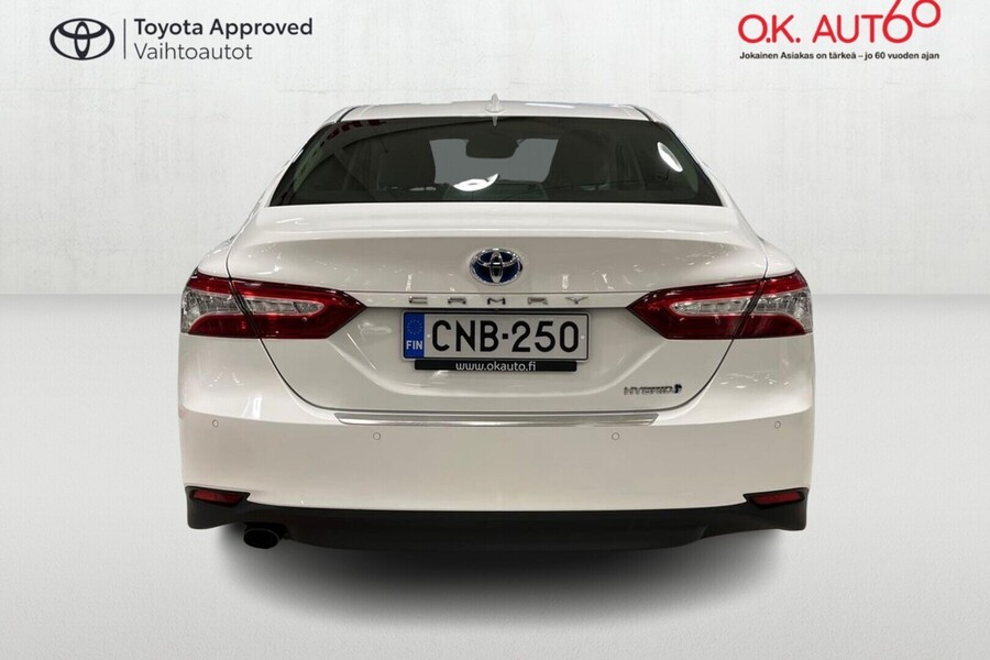 Toyota Camry vaihtoauto