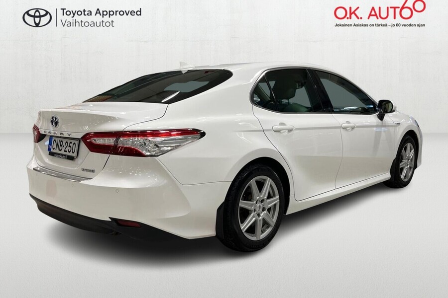 Toyota Camry vaihtoauto