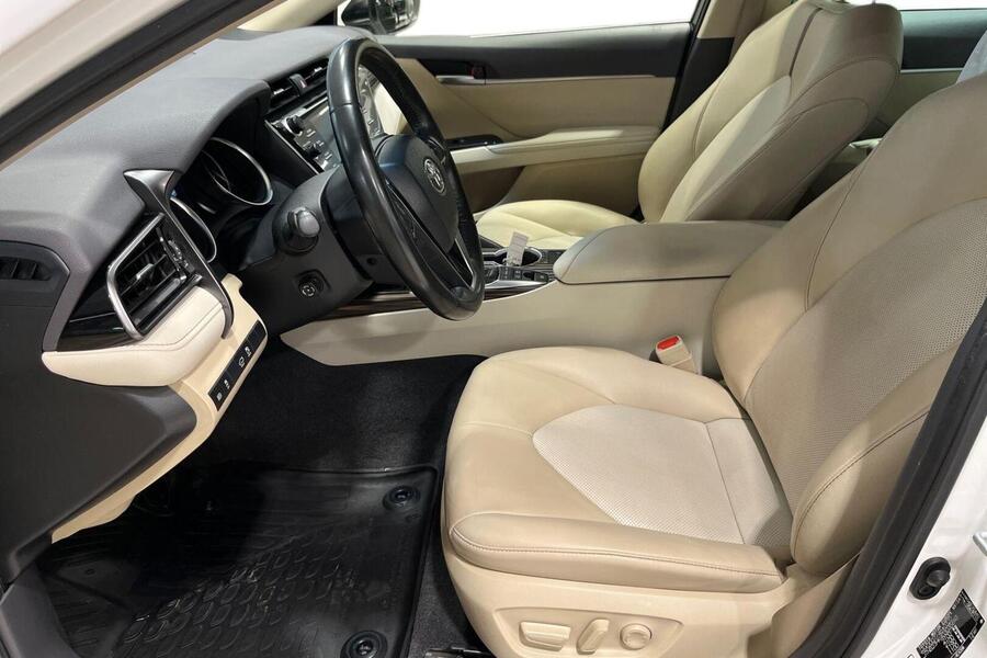 Toyota Camry vaihtoauto