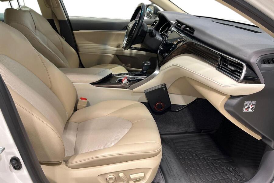 Toyota Camry vaihtoauto