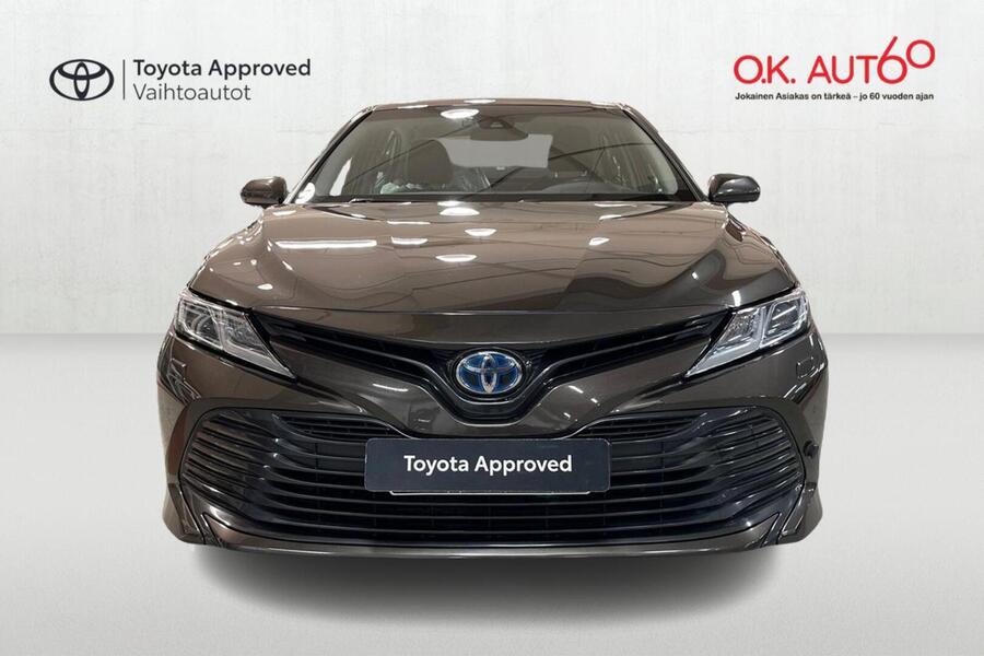 Toyota Camry vaihtoauto