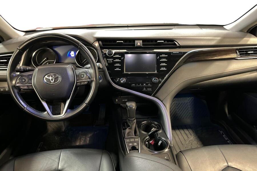 Toyota Camry vaihtoauto