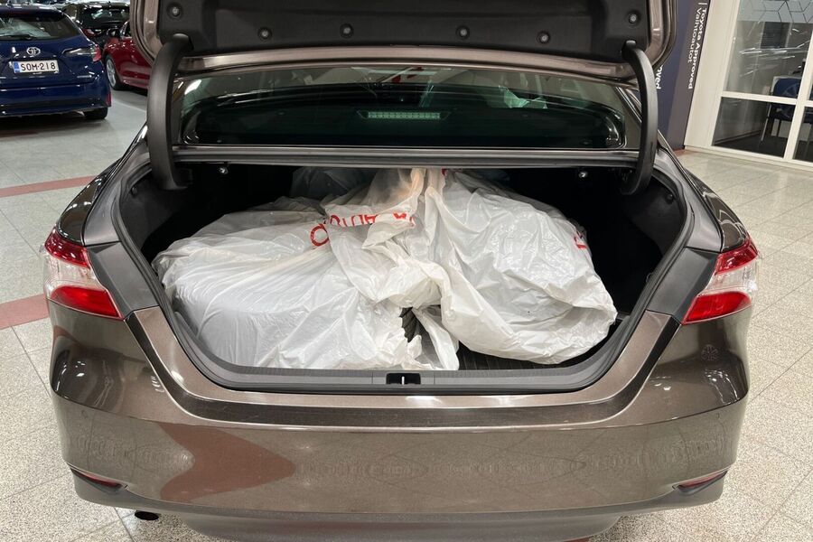 Toyota Camry vaihtoauto