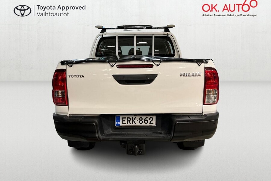 Toyota Hilux vaihtoauto