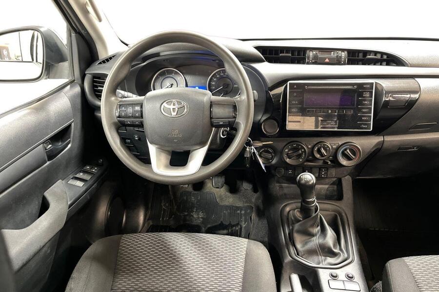 Toyota Hilux vaihtoauto
