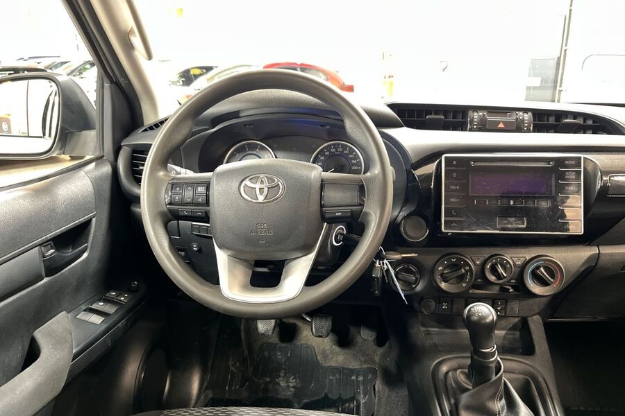 Toyota Hilux vaihtoauto