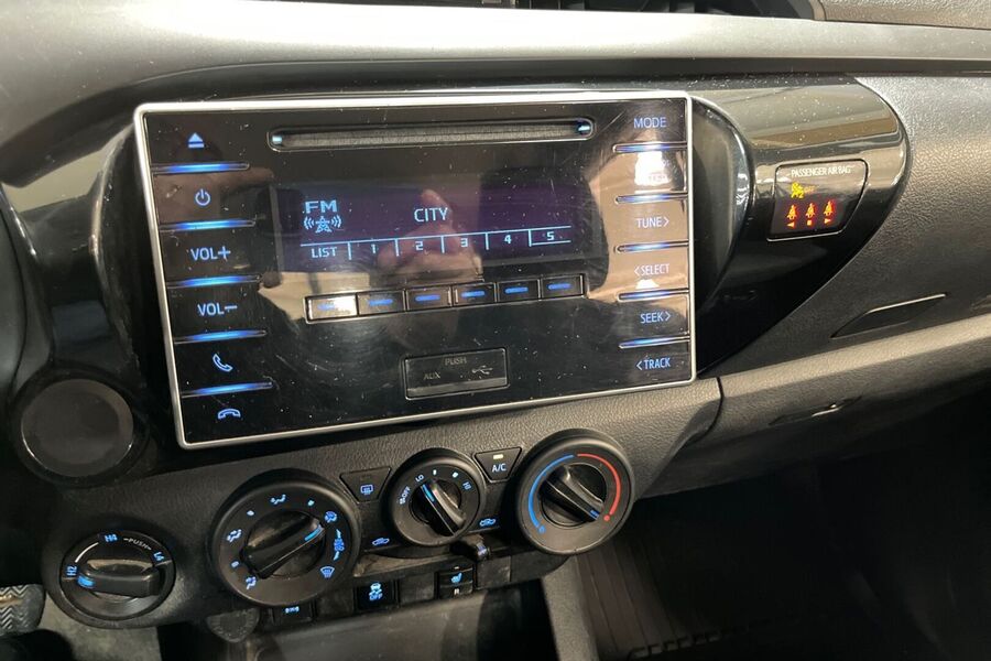 Toyota Hilux vaihtoauto