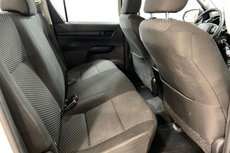 Toyota Hilux vaihtoauto